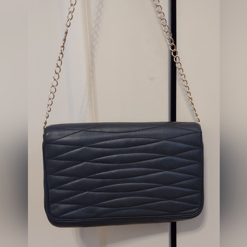 Vintage 1960s Morris Moskowitz Quilted Navy Blue Leather Purse with Chain